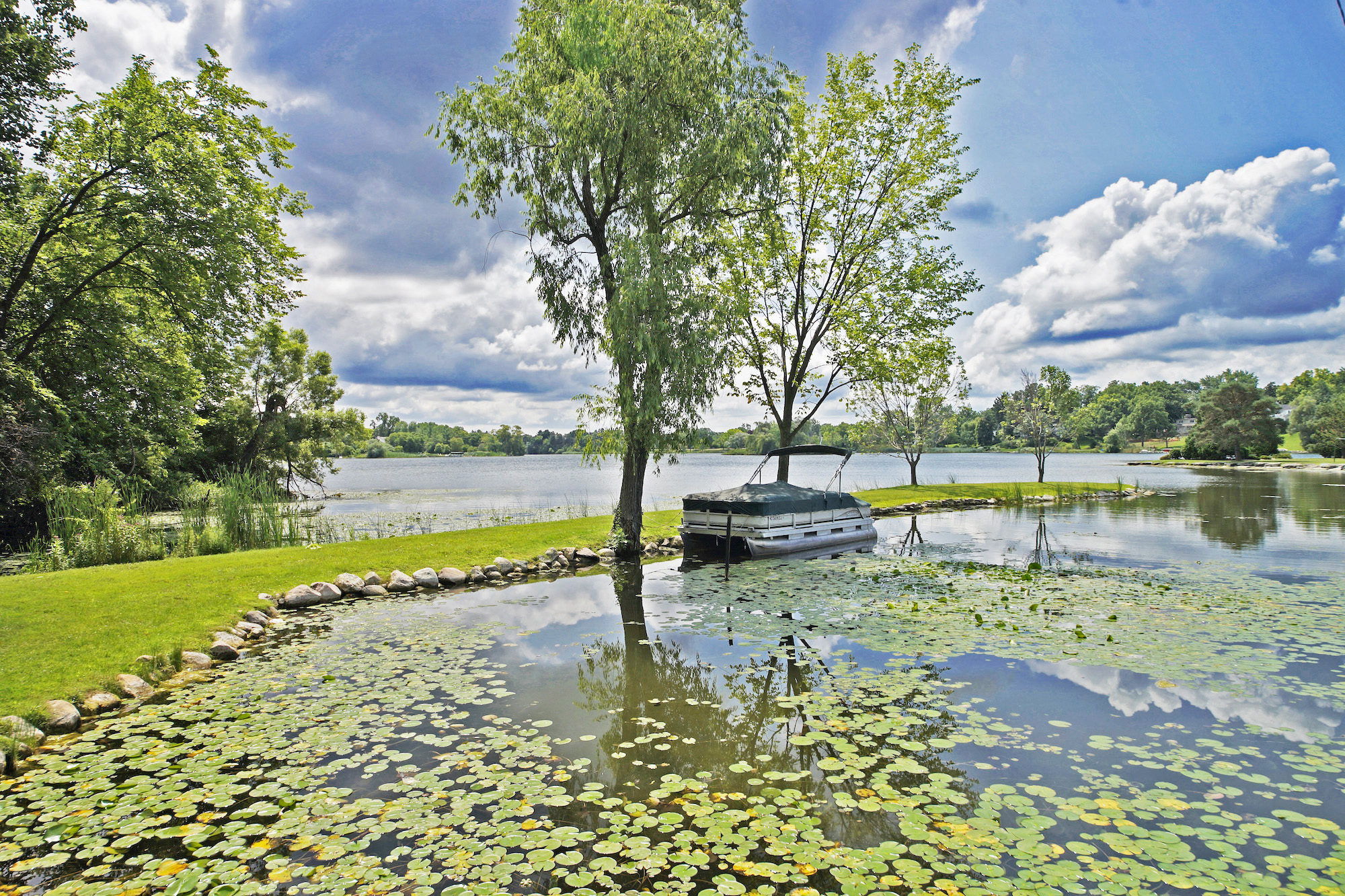 placeholder image-sq